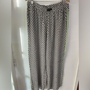 Eloquii white leg, Confort beach, summer trouser pants size 16 NWOT